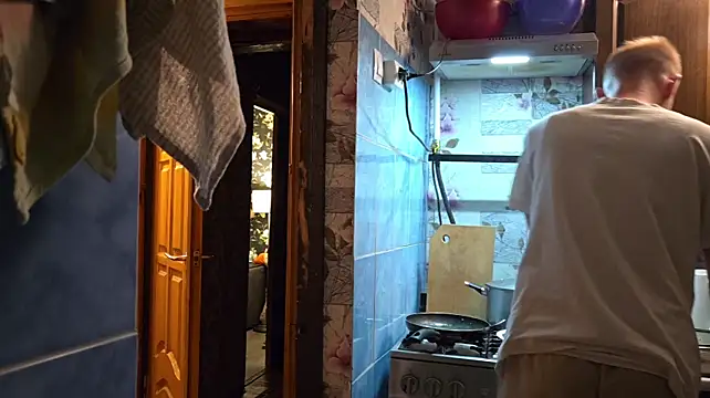 Vuitton লাইভ XXX চ্যাট