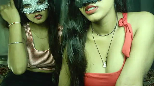 Awesome_Riya Show Webcam