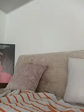candy69- live XXX chat