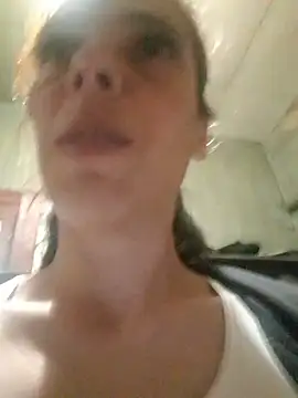 AnnaKissXX XXX чат на живо