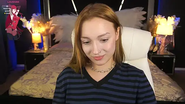 Živý XXX chat LizzaMoonn
