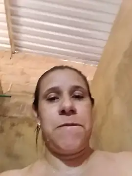 Živý XXX chat MIA-LARIOS