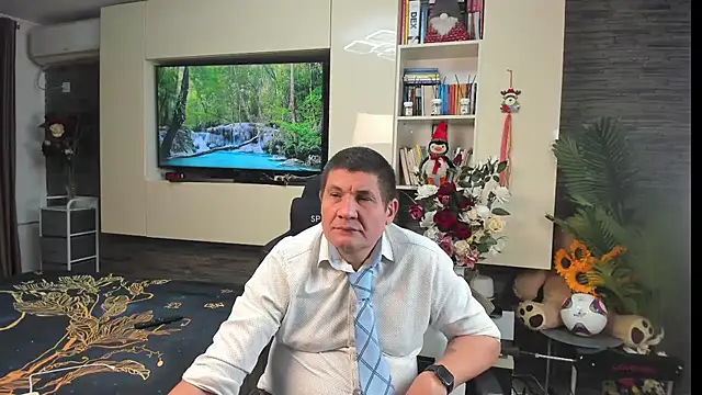 SpartacusDaddy48 Adlı Modelin Canlı XXX Sohbeti