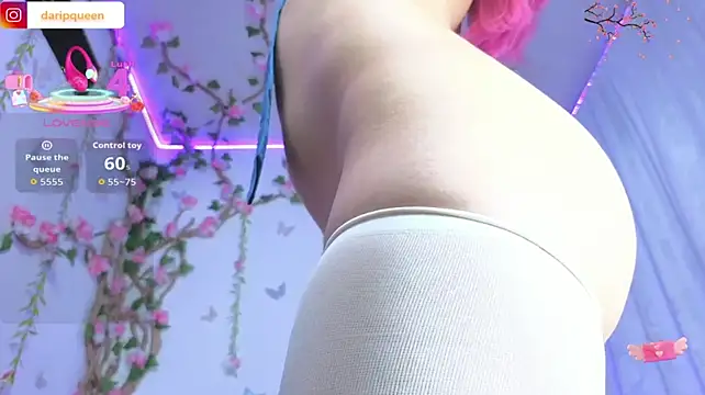 DaripQueen's Live XXX Chat
