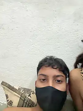 Nidhi747 Pertunjukan Webcam