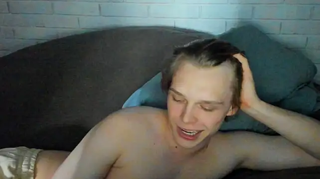 lolKenDowson – Naživo XXX chat