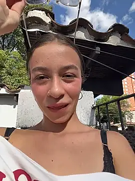 Chat XXX en directo de Chloe_Key
