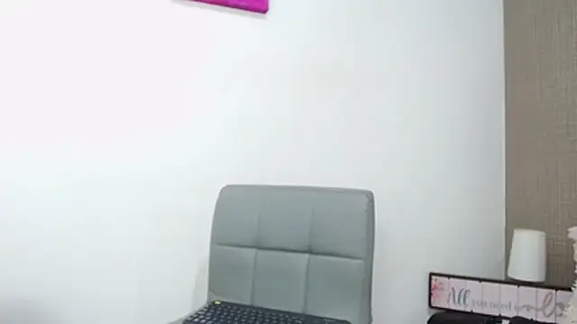 NahomyHawk live XXX chat