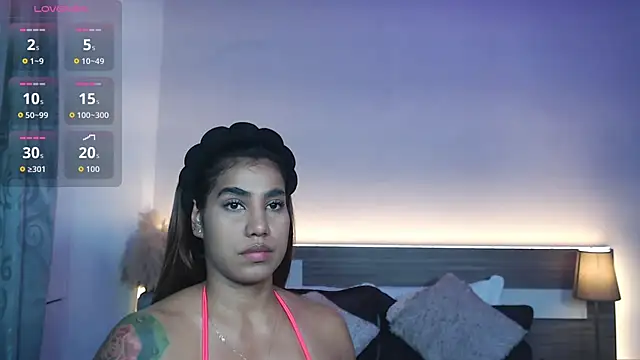 ZarahFoxx Live XXX Chat