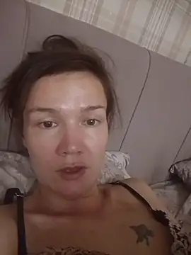 SarahSimpson Adlı Modelin Canlı XXX Sohbeti