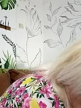 Catty_Lady Live XXX-Chat