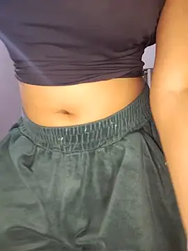 Candyy_crushh Show in webcam