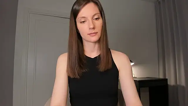 XXX chat uživo modela Shine__Anna