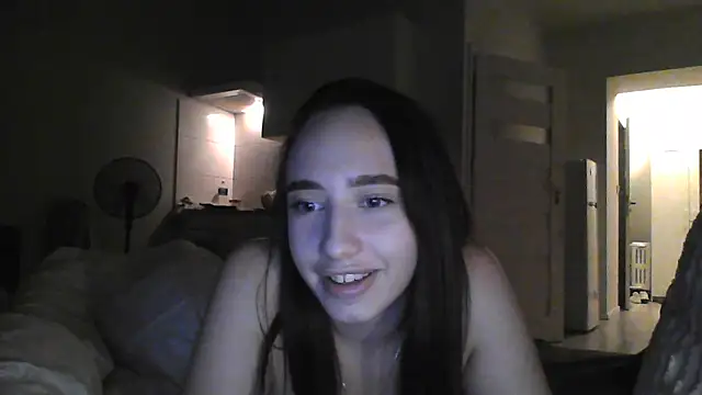 XXX chat uživo modela DarkMirel
