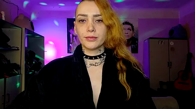 XXX chat uživo modela VioletFox26