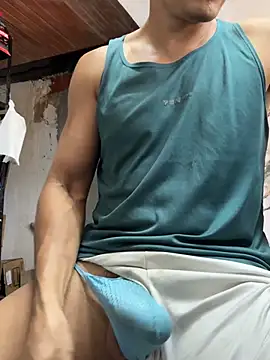Paul22cm-'s Live XXX Chat