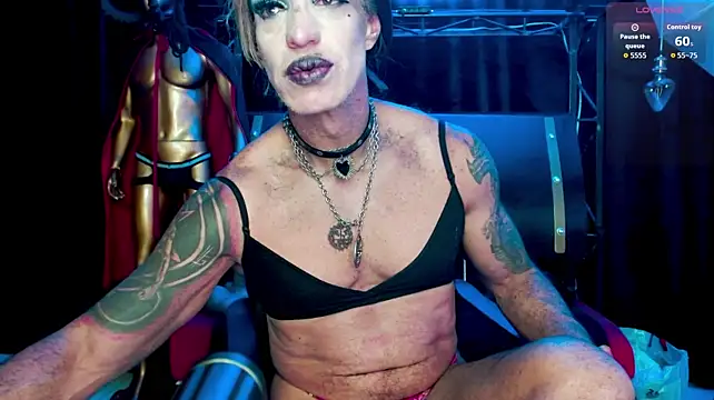 LILITHMADAME Show in webcam