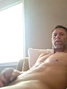 Pokazy przed kamerką – daddy_daddy_d