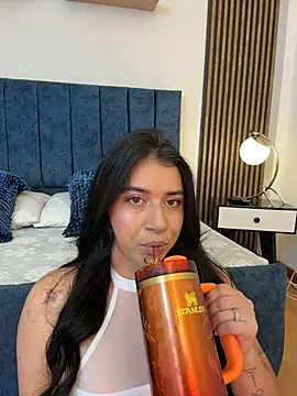 צ'אט XXX בשידור חי של KallyMyller1