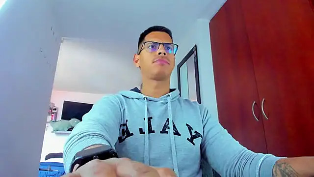 _John_Boy_ Adlı Modelin Canlı XXX Sohbeti