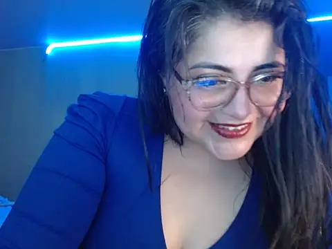Mafe_Taylor লাইভ XXX চ্যাট