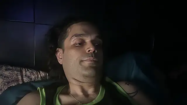 icebergslim281's Live XXX Chat