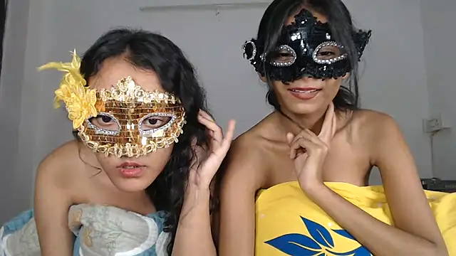 Show de webcam de Virgin_Aisha