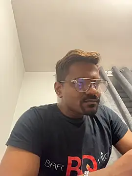 bhagihero Chat XXX in diretta