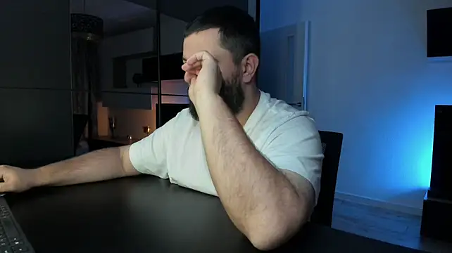 DravenPeak's Live XXX Chat