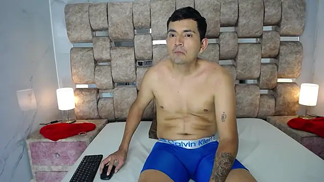 Chatroom XXX en direct de LunaySebastian