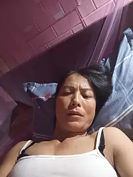 Chat +18 de Lily-ly ao vivo