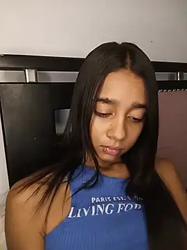 Chat +18 de Zoe_Sweett18 ao vivo