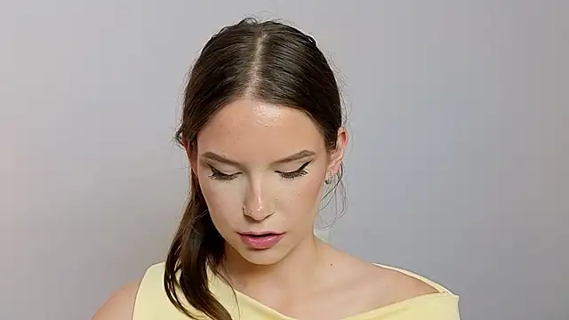 XXX chat uživo modela MarcellaAveado