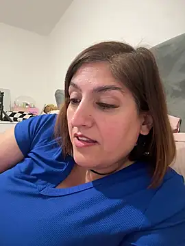 Spicy-Kareena Live XXX Chat