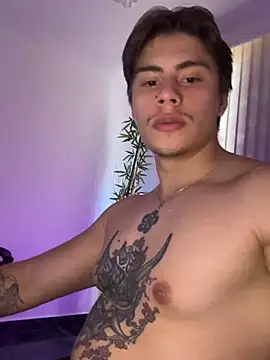 Giordano_Russo Chat XXX live
