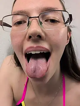 MrsCrazy18 Chat XXX live