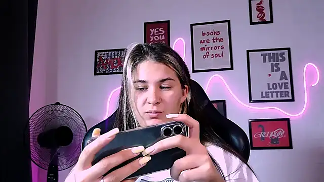 AlisaFrost 라이브 XXX 채팅