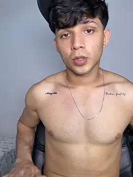bigjacksonxh Show in webcam