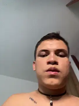 _Leo_Boy লাইভ XXX চ্যাট