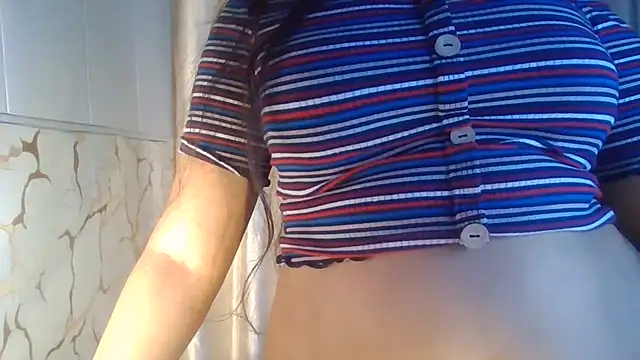 Chat +18 de Yashika_Love_ ao vivo