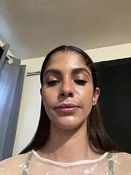 karlatiburcio's Live XXX Chat