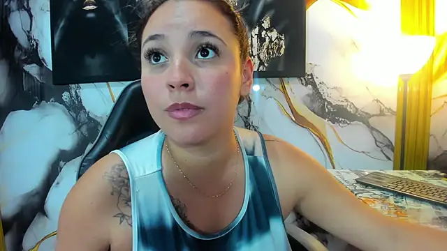 LizzRouse Adlı Modelin Canlı XXX Sohbeti