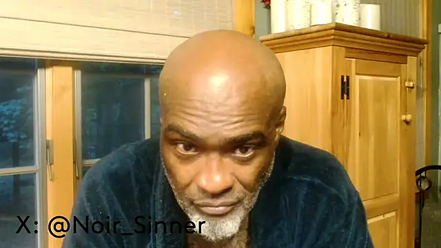 Chatroom XXX en direct de sinnernoir
