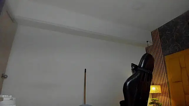 valenrss' Live XXX Chat