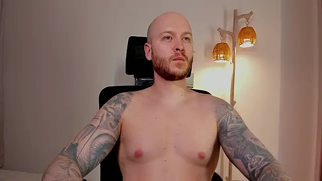 AdamMeyer_10 Webcam Show