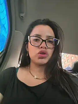 Chat +18 de Miss_Bella_Flame ao vivo