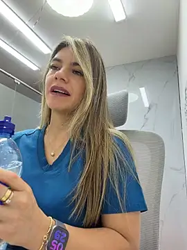 alicee16's Webcam Show