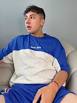 XXX chat uživo modela OLIVER_K