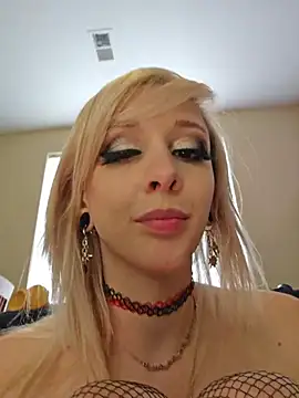 AmethystFoxx Chat XXX live