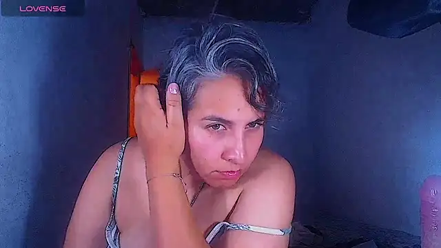 Онлайн чат XXX Yessi_rousse